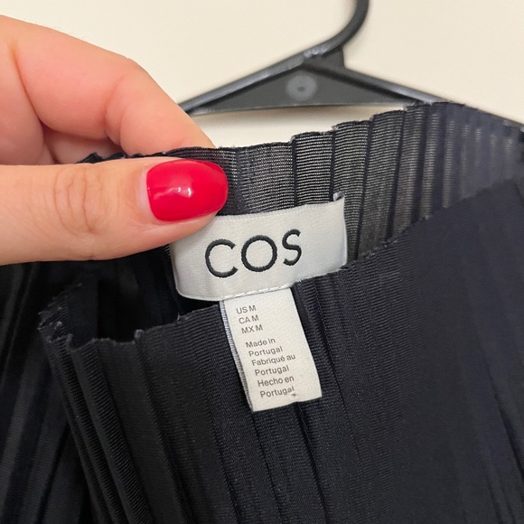 COS pleated navy tank blouse size M - Picture 2 of 7